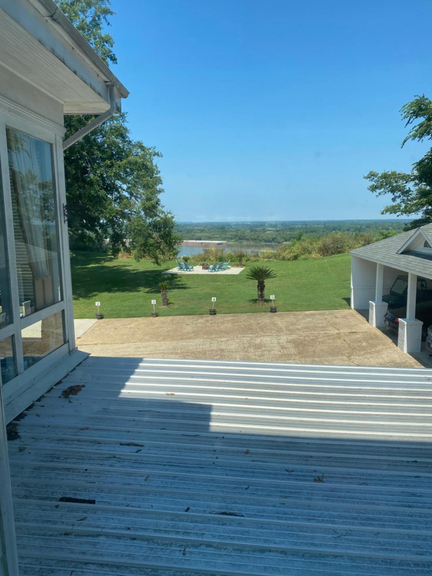 The King'S Daughters B And B On The Bluff Overlooking The Mighty Mississippi Natchez Exterior photo